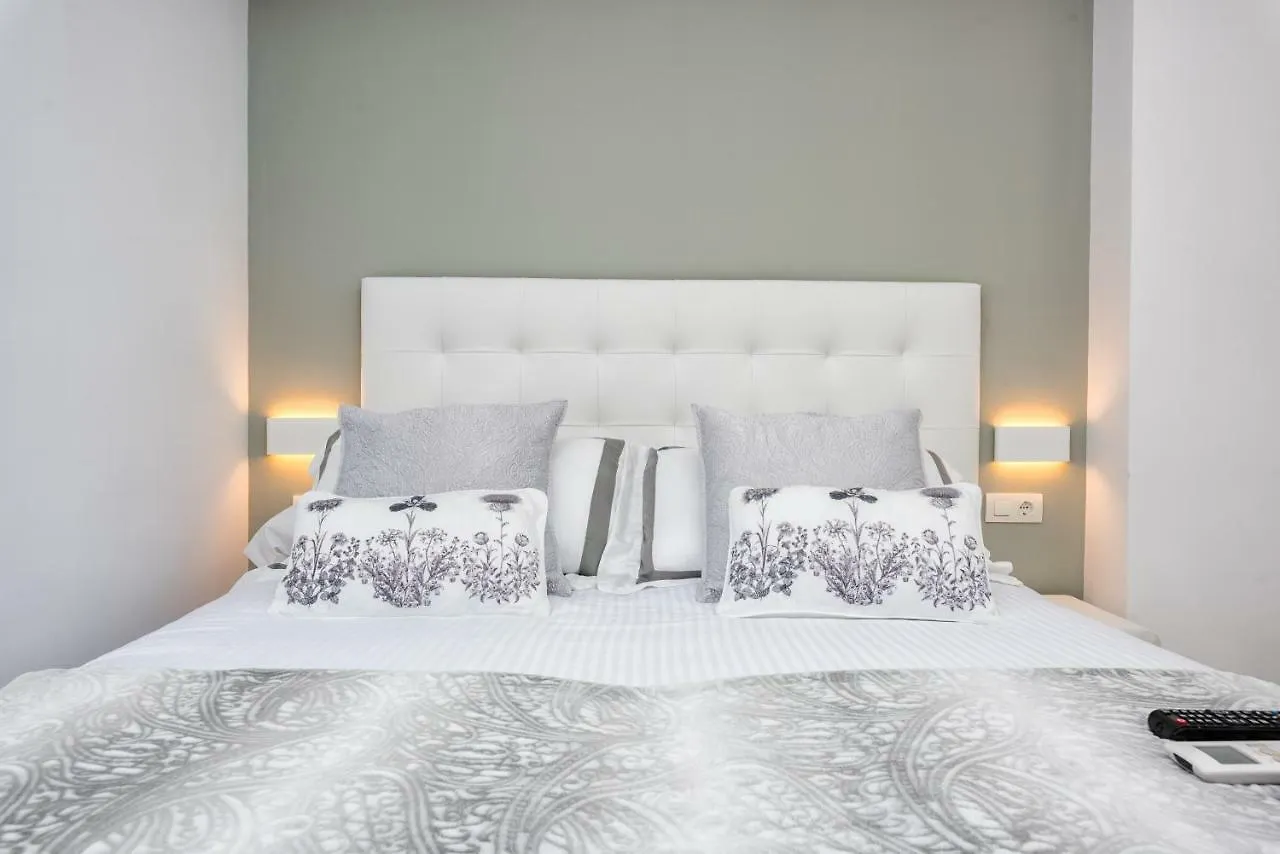 Seafront La Malagueta II Apartment Malaga